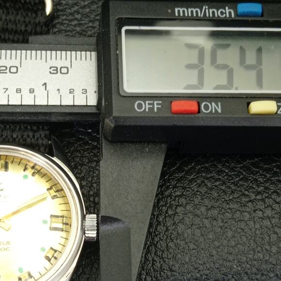 Vintage 1973 Camy Manual Mens Silver Watch W/Nato Strap & Gold accents - Picture 7 of 9